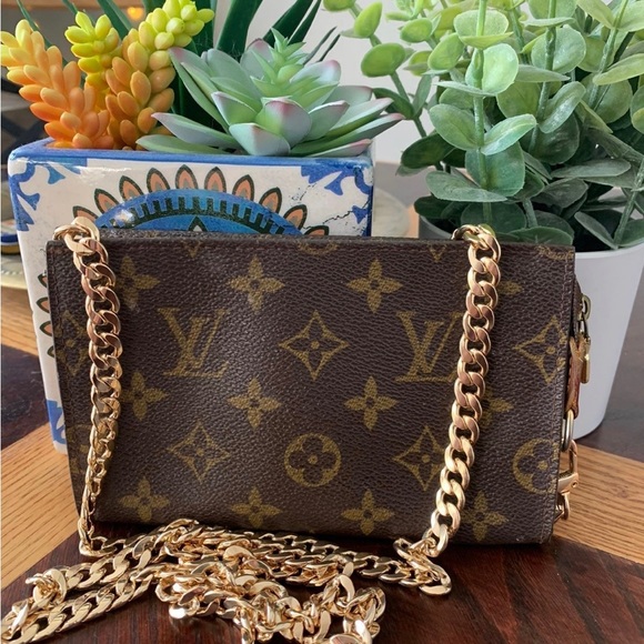 Louis Vuitton Monogram Cosmetic Pouch 17 with Crossbody Chain